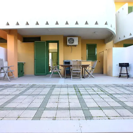 Villetta Greenbeach Con Giardino A Baia Verde Apartment *